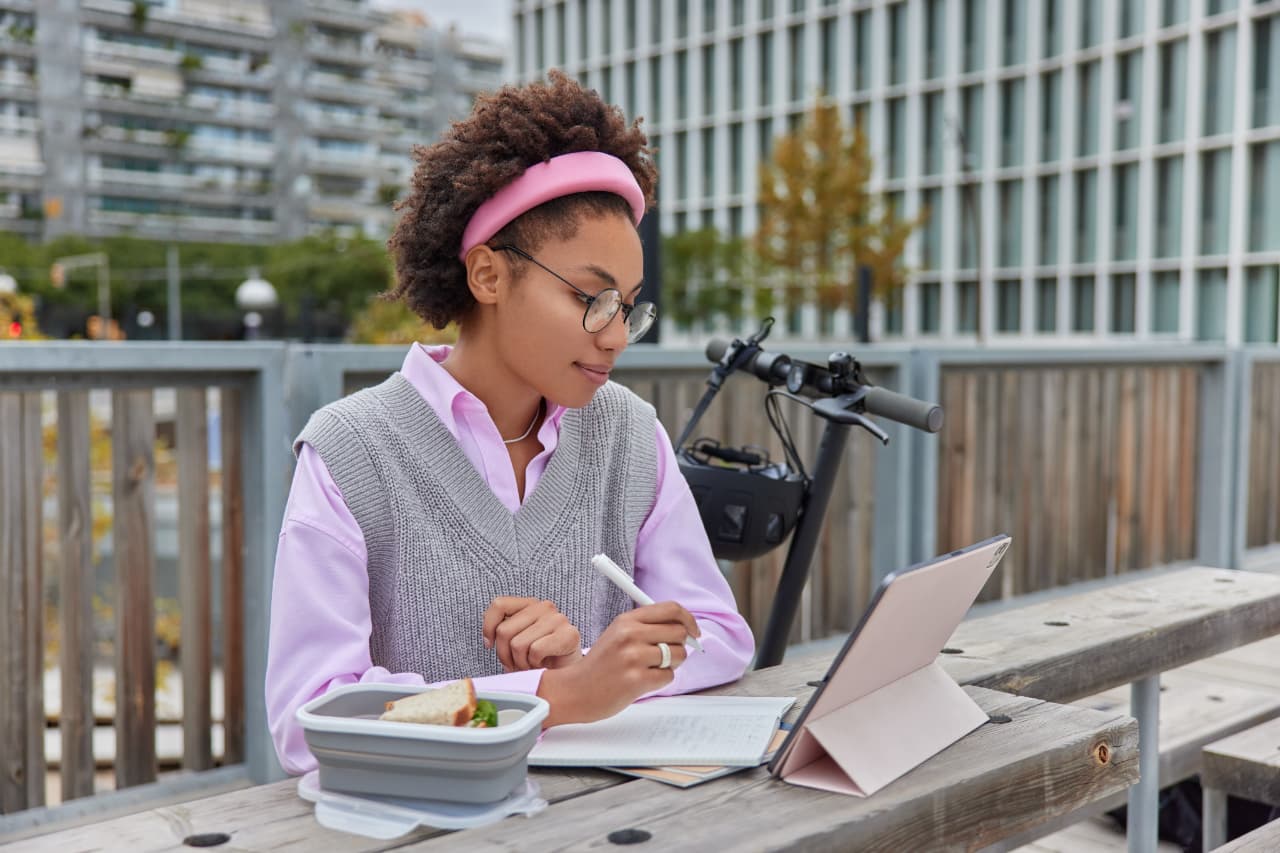 planning the essentials to start a blog post